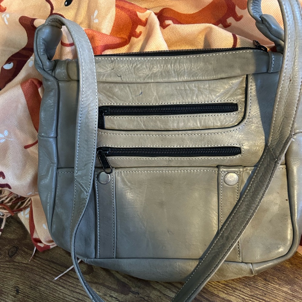 Gray Crossbody Bag with Strap and Structured Design